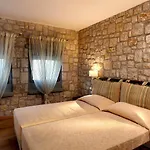 Blue Dream Luxury * Pefki (Rhodes)