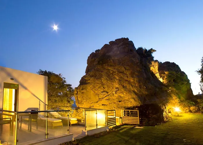 Blue Dream Luxury * Pefki (Rhodes)