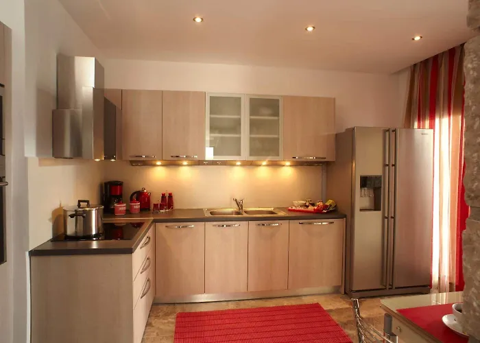 Blue Dream Luxury Pefki (Rhodes)